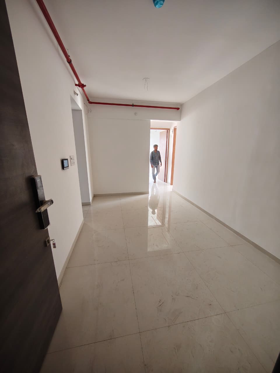 2 BHK Unfurnished Flat in Wakad for Rent – New & Unused Property