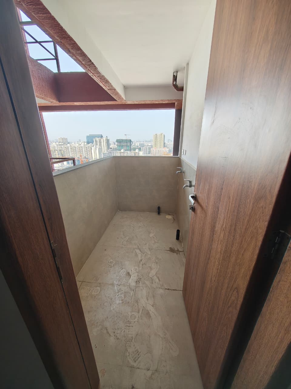 2 BHK Unfurnished Flat in Wakad for Rent – New & Unused Property