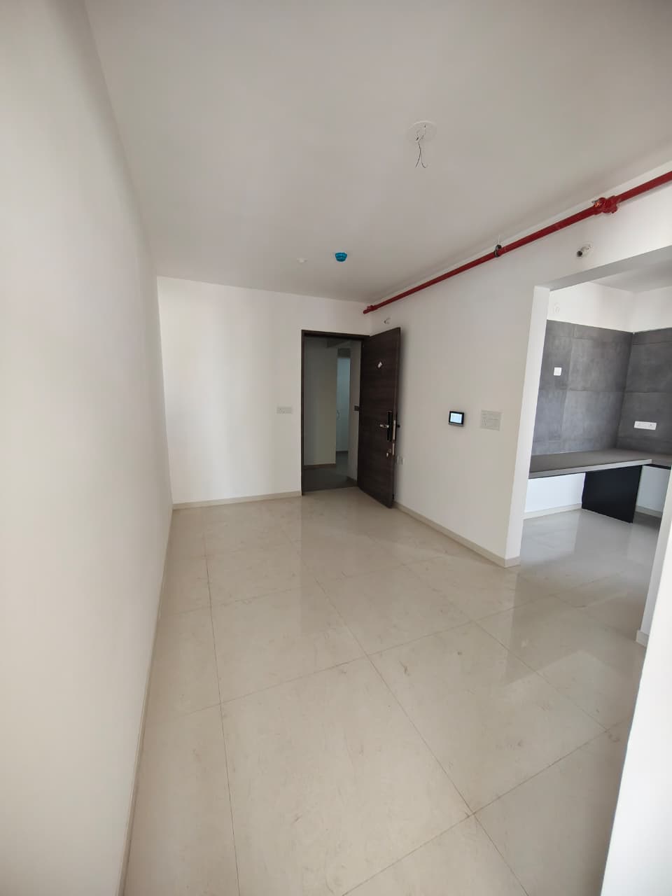 2 BHK Unfurnished Flat in Wakad for Rent – New & Unused Property